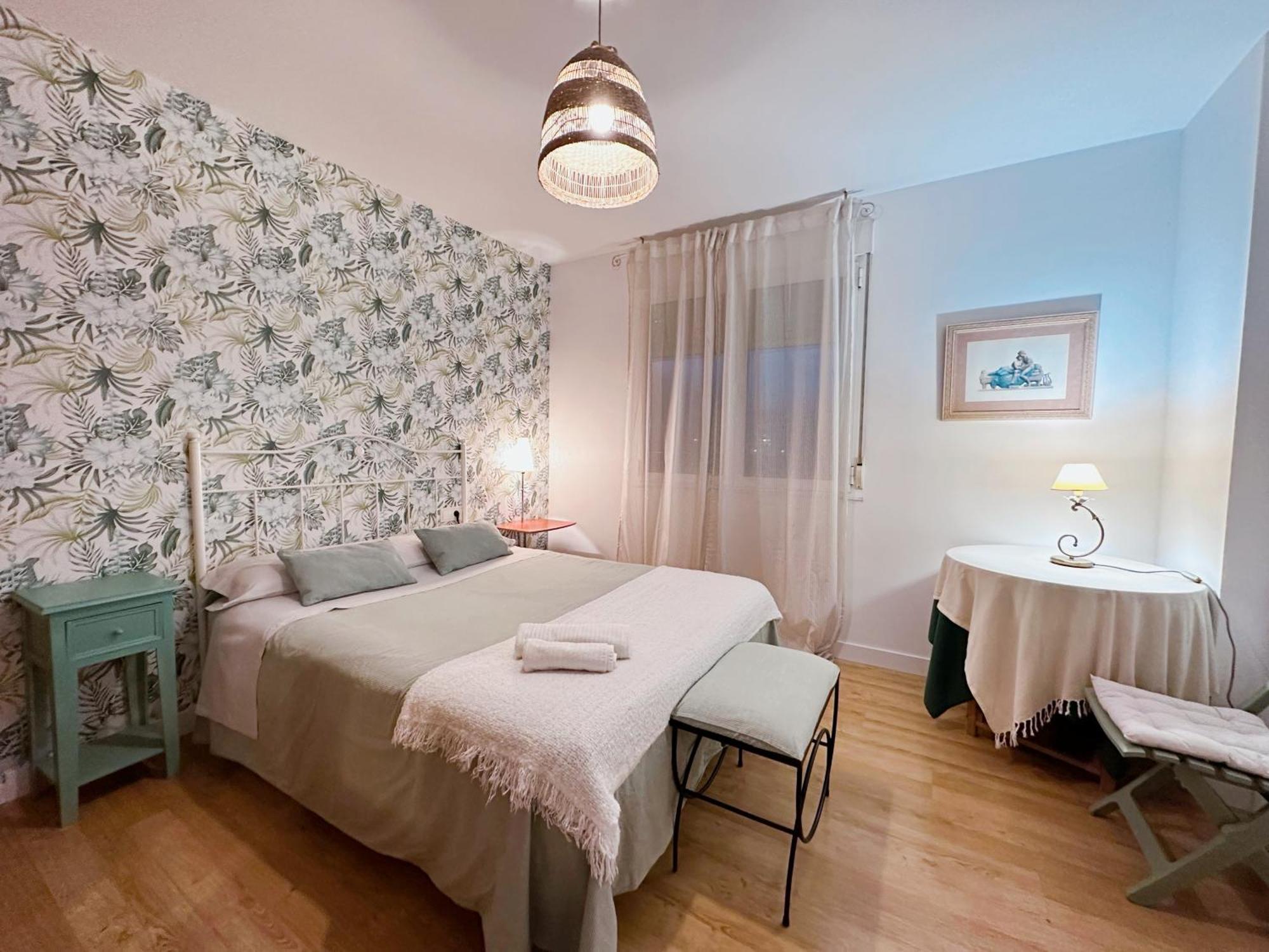 Apartamento Suite Los Deportes Ponferrada Dış mekan fotoğraf